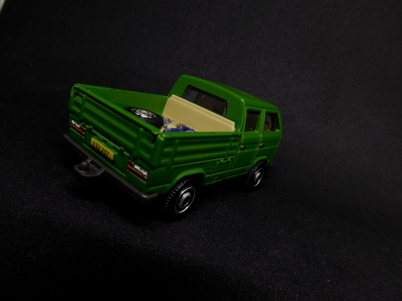 Illustration for article titled Hot Sixty 4th: Custom T3 Transporter Thursday